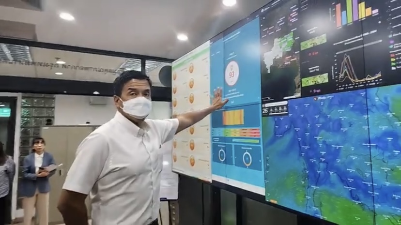 “ชัชชาติ” ชี้ลมใต้หอบฝุ่นขึ้นเหนือ สถานการณ์ กทม.ดีขึ้น เดินหน้ารถฉีดน้ำในชุมชน