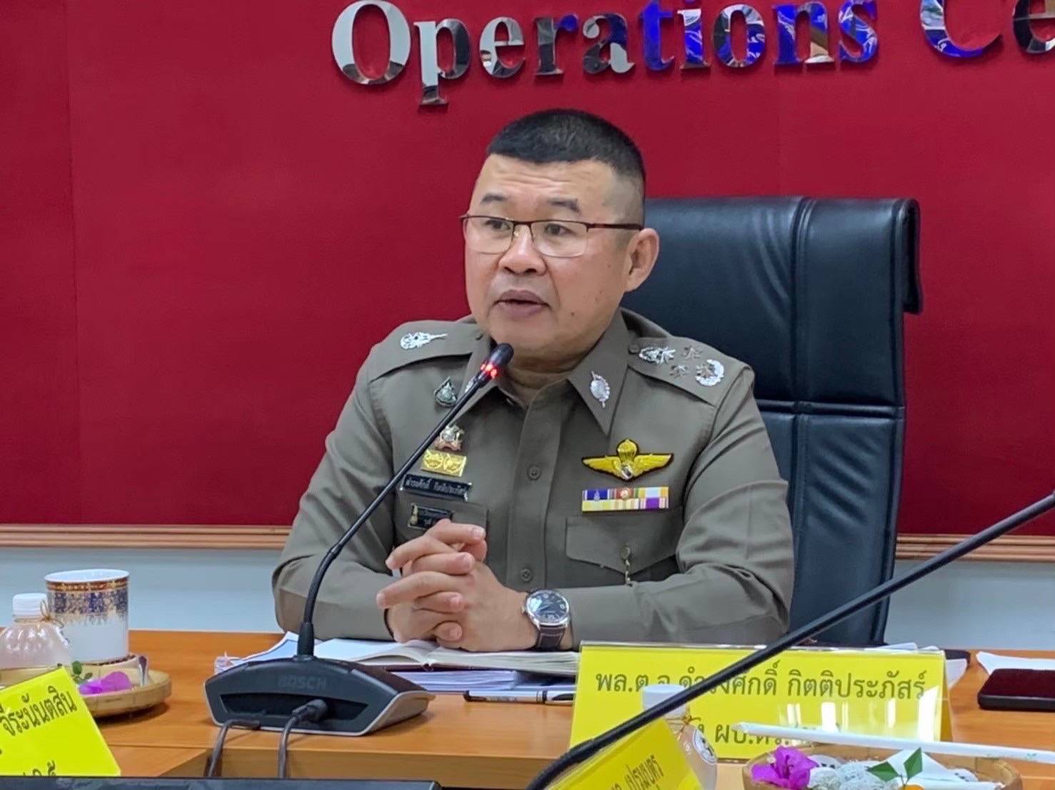 ผบ.ตร.สั่งจเรตำรวจแห่งชาติ ตรวจสอบข้อเท็จจริงกรณี นายพล จ. เอี่ยวพนันออนไลน์และน้ำมันเถื่อน รายงานผลภายใน 15 วัน    