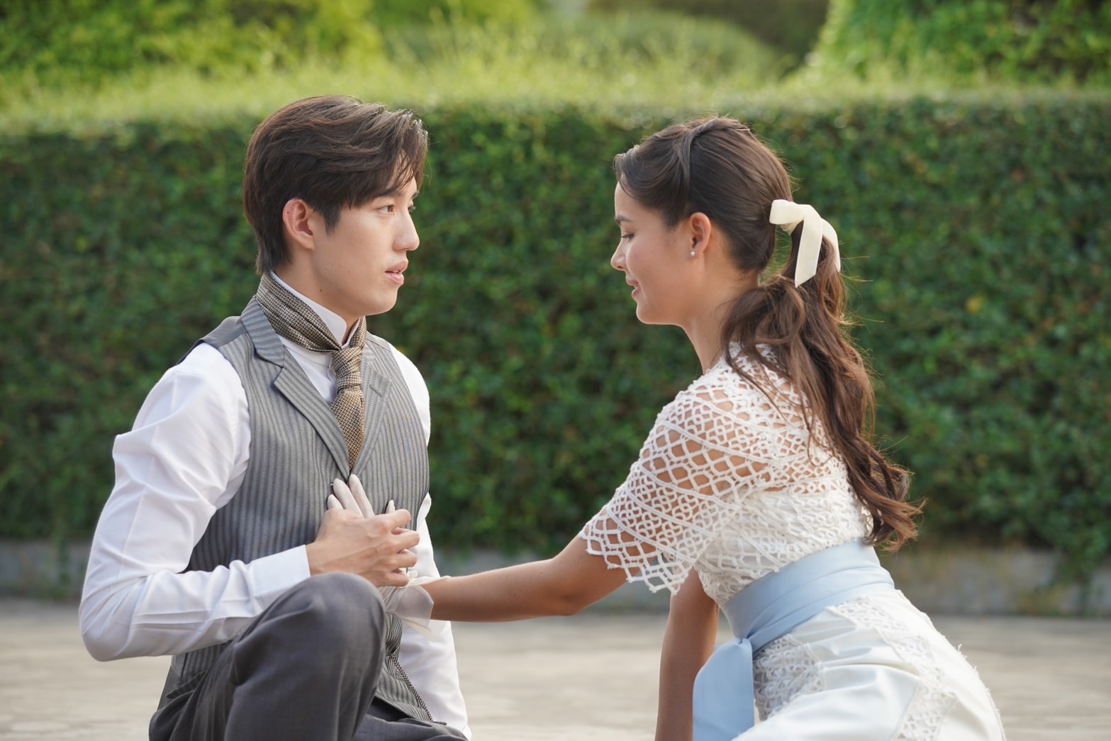เกินต้าน! “หนึ่งในร้อย” กระแสแรง “ต่อ-ญาญ่า” โชว์เคมีกลมกล่อม ติดเทรนด์ X