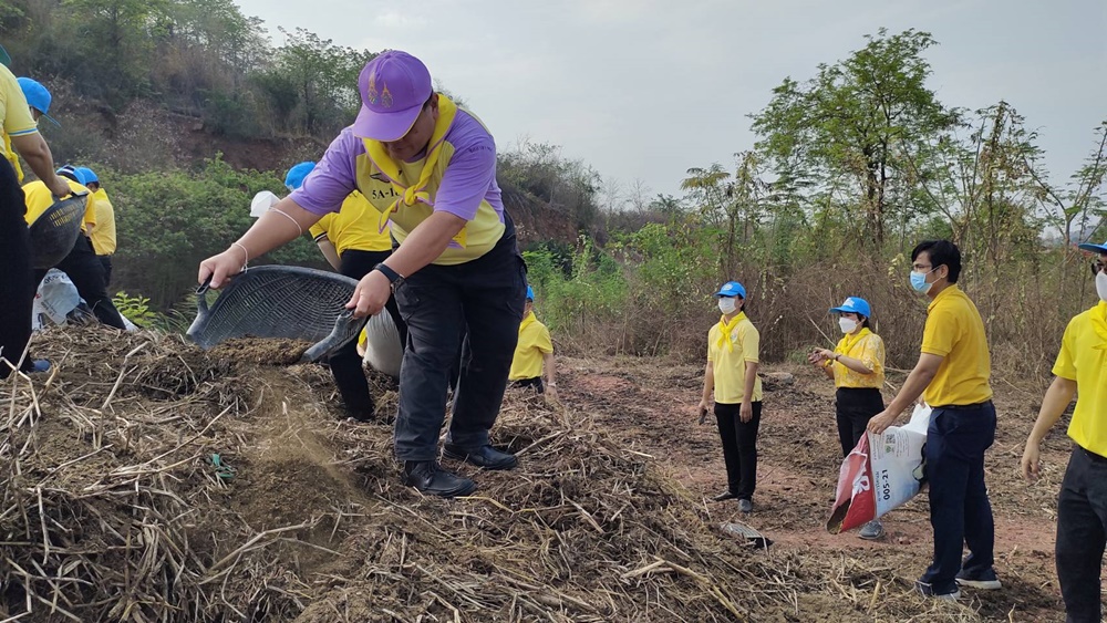 ผู้ว่าฯชัยนาท นำจิตอาสาพระราชทาน 904 จัดกิจกรรมจิตอาสา เนื่องในโอกาสวันปฐมบรมราชาภิเษก พระบาทสมเด็จพระวชิรเกล้าเจ้าอยู่หัว 