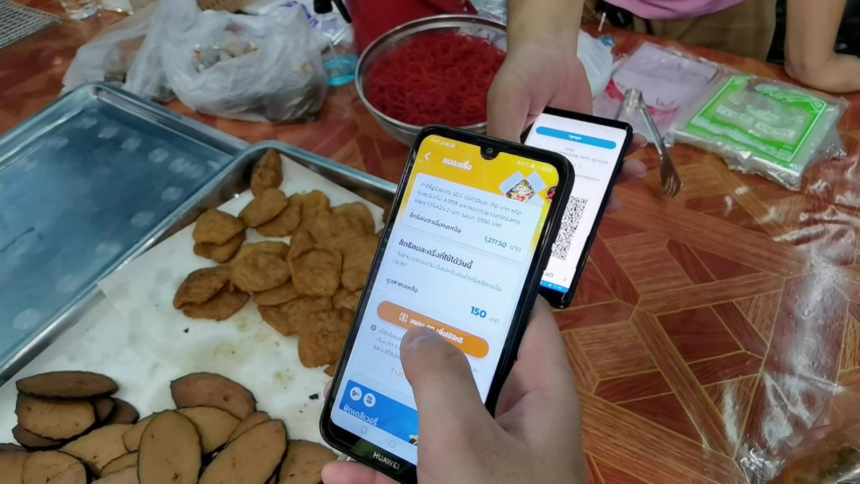 กินเจราชบุรี คึกคัก คนแห่กินแถมใช้สิทธิ์คนละครึ่งได้ 