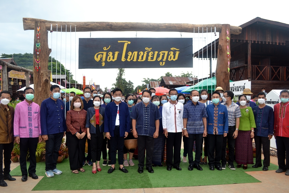 เปิดแล้ว!! งานแสดงและจำหน่ายสินค้า OTOP ของดีชัยภูมิ-มหกรรมแก้จน "ชัยภูมิ ภูมิใจ"     