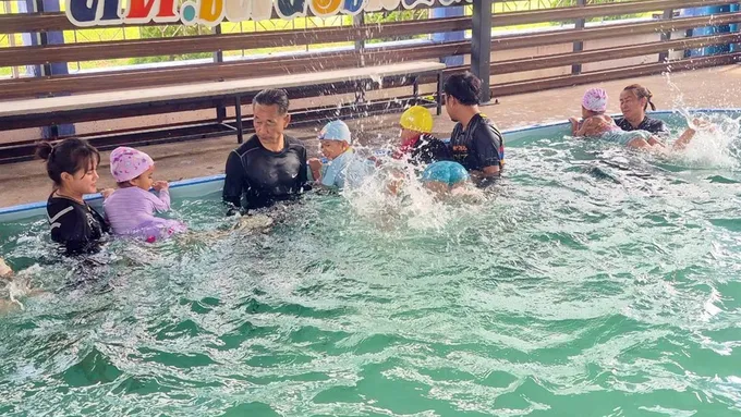 เทศบาลเพชรเมืองทองสร้างเกราะป้องกันเด็กปฐมวัย ฝึกหนีภัย-ป้องกันจมน้ำ เสริมทักษะความปลอดภัย