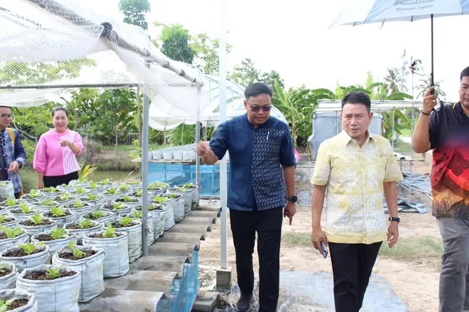  ผู้ตรวจราชการกรมการพัฒนาชุมชนลงพื้นที่ติดตามงานพัฒนาชุมชนในพื้นที่จังหวัดอ่างทอง