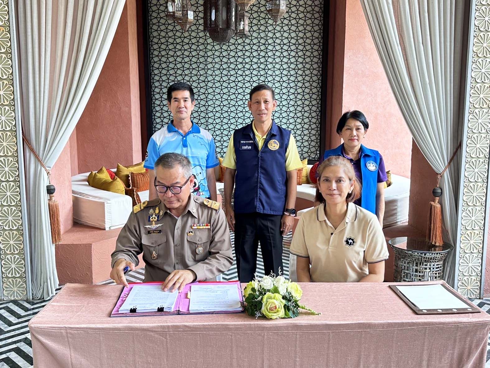 โรงแรมหัวหิน เฮ! จังหวัดฯออกใบอนุญาตสถานประกอบการ หลังเจอโควิดนานหลายปี 
