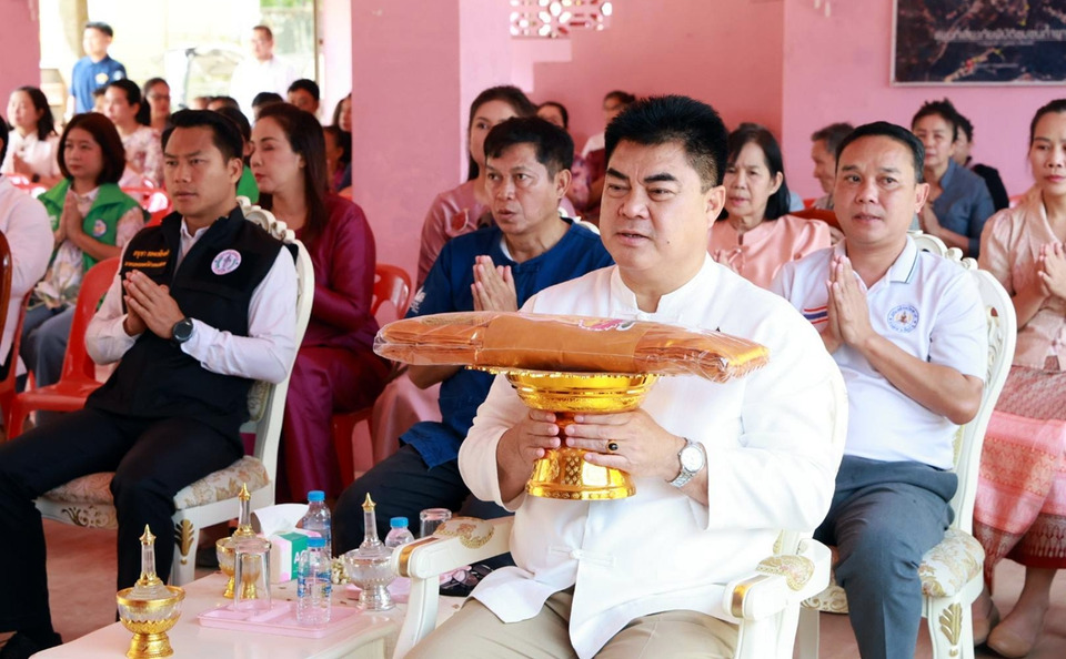 เชียงรายรวมใจทอดผ้าป่า ตั้งกองทุนดูแลตู้น้ำพระราชทาน ยกระดับน้ำสะอาดชุมชน