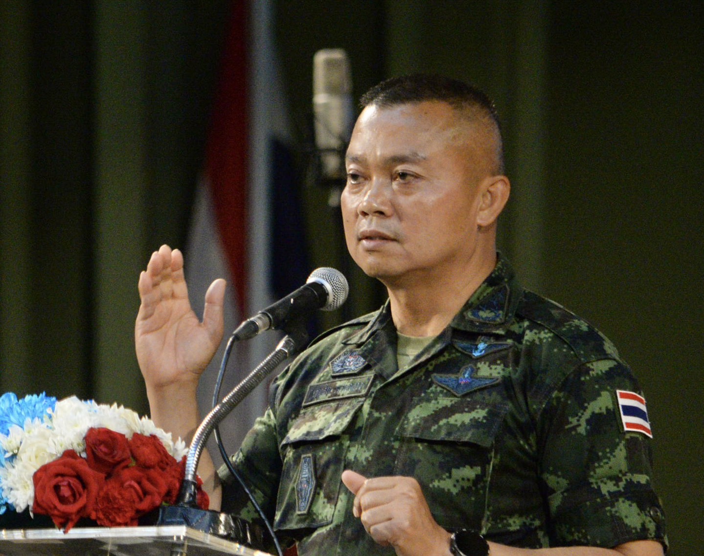 "แม่ทัพภาคที่2" ลั่นแม้เกษียณจากกองทัพ แต่ไม่เกษียณจากความเป็นคนไทย ย้ำไม่เล่นการเมือง ถนัดแต่ปกป้องแผ่นดิน