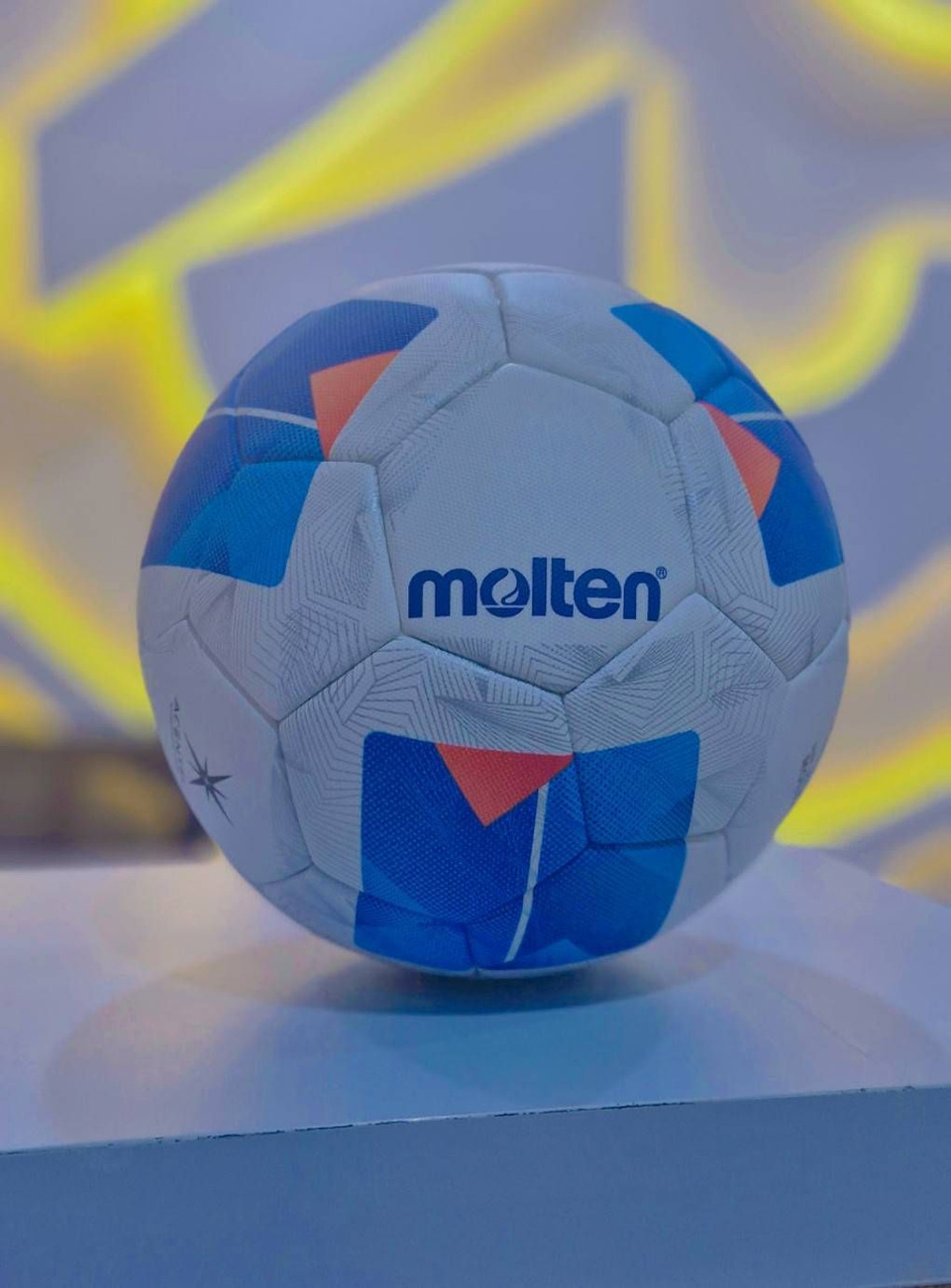 เตรียมใช้ Molten F5N5000 ฟาดแข้งฟุตบอลซีเกมส์ ครั้งที่ 33  