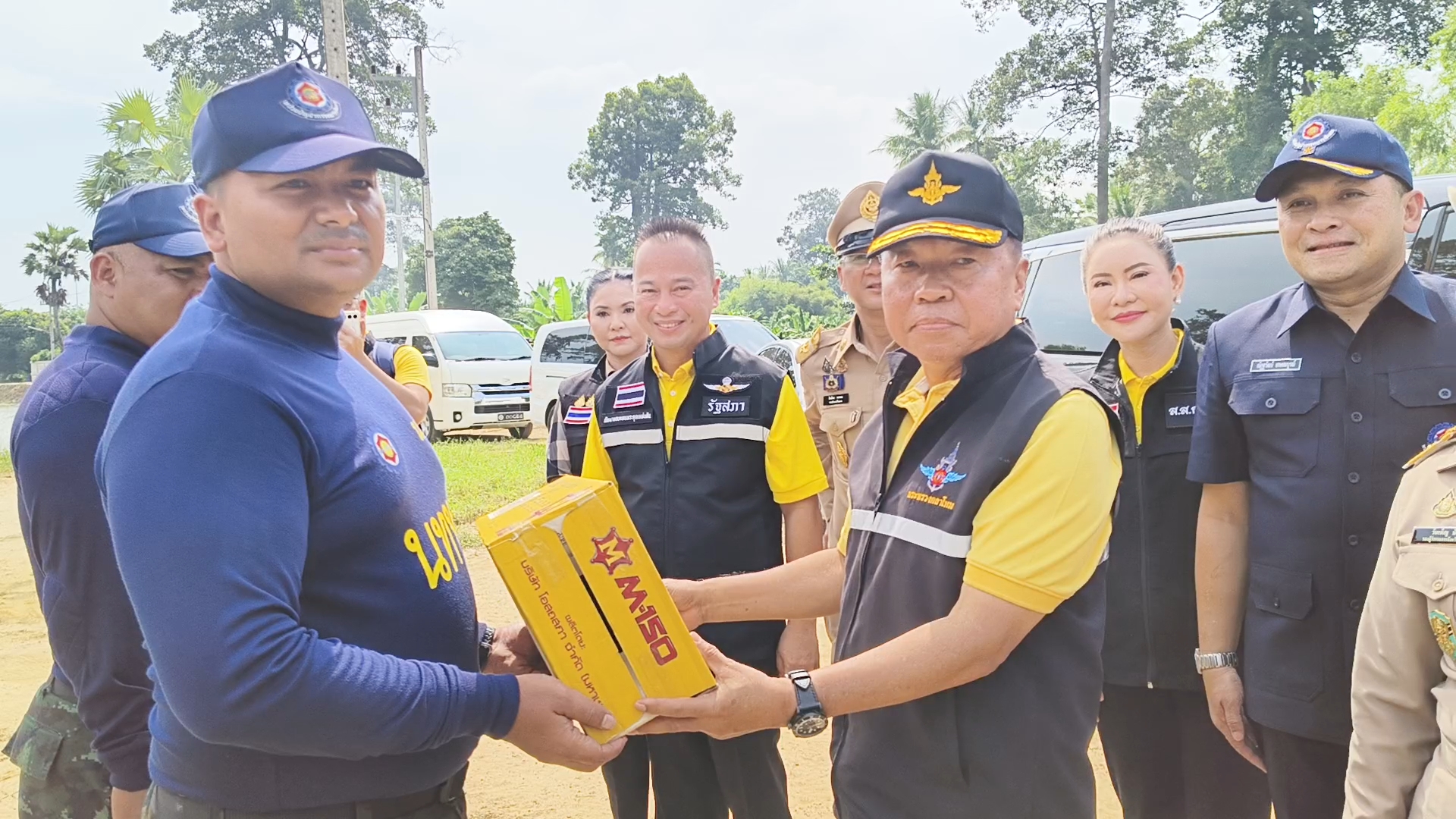 ‘รมช.กห.’ ตรวจเยี่ยมกำลังพล ชุด ช.พัฒนา นพค.13 สนภ.1 ขุดลอกดินตะกอน บ.ดอนตะโก ต.ถ้ำรงค์ อ.บ้านลาด จ.เพชรบุรี