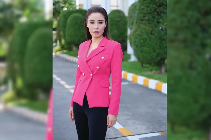 “อาย ศรสวรรค์”ชวนส่งกำลังใจ จับคู่บัดดี้ผู้พิการทางสายตา แข่งว่ายน้ำกลางทะเลใน ลากูน่า ภูเก็ต ไตรกีฬา 2565