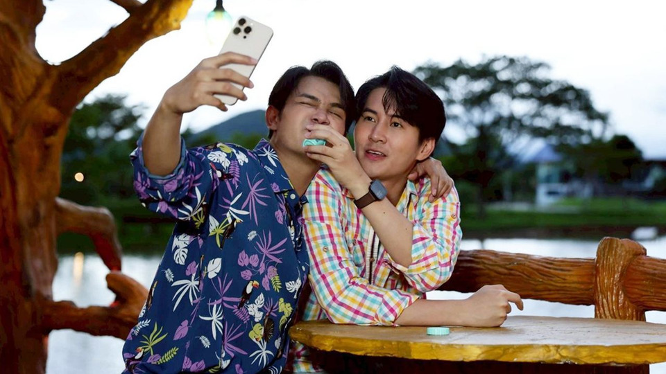 หวานก่อนดราม่ามา! “เงารักใต้แสงเทียน EP.8” ความสัมพันธ์พัฒนา แต่เงาลึกลับเริ่มคืบคลาน
