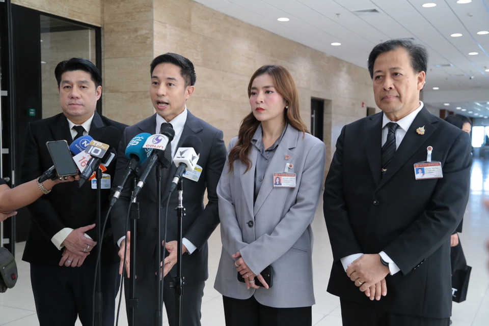 ปฏิวัติผู้ร่าง รธน.! กมธ.ชงสูตร "20 หยิบ 1" ให้ "สส.-สว." จับกลุ่มคัดคน ชี้ป้องกันพรรคเสียงข้างมากฮุบโควตา