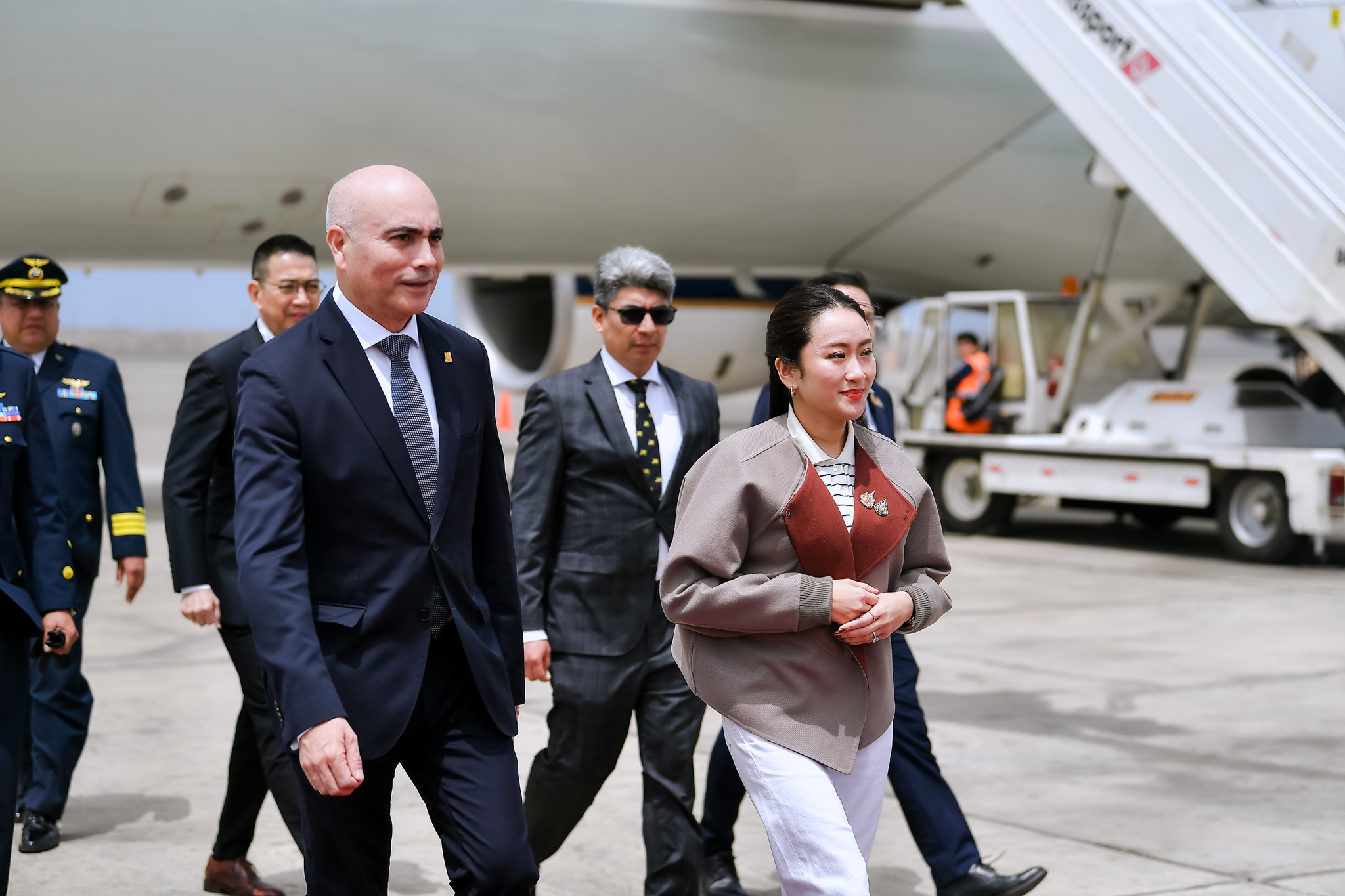 "นายกฯ" ถึงเปรู เตรียมร่วมประชุมผู้นำเอเปค เผยได้พบ "สี จิ้นผิง" ครั้งแรกเวทีนี้ 