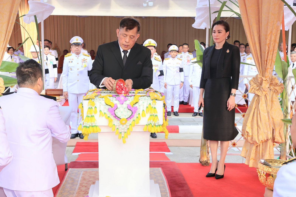 ในหลวง-พระราชินี ทรงเปิดอาคารที่ทำการศาลจังหวัดพระประแดง