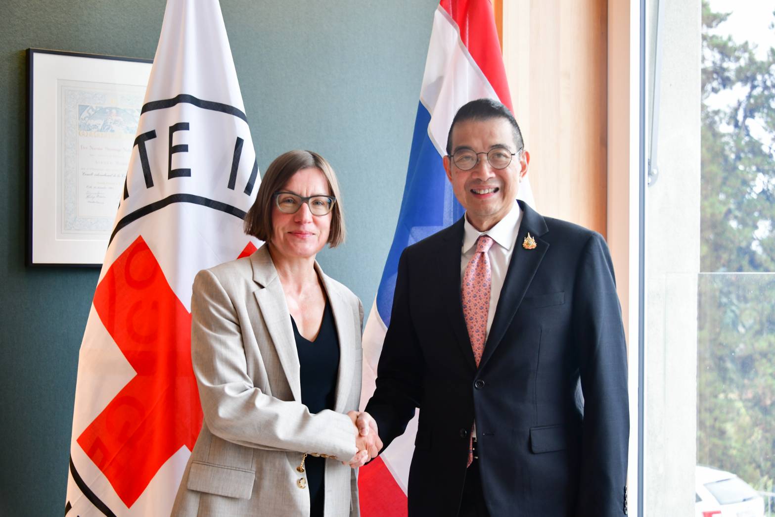 “มาริษ” คุย ICRC ยื่นหลักฐานกัมพูชาใช้โล่มนุษย์-วางทุ่นระเบิดเกิดเหตุซ้ำ ยันละเมิดสิทธิมนุษยชนสากล 