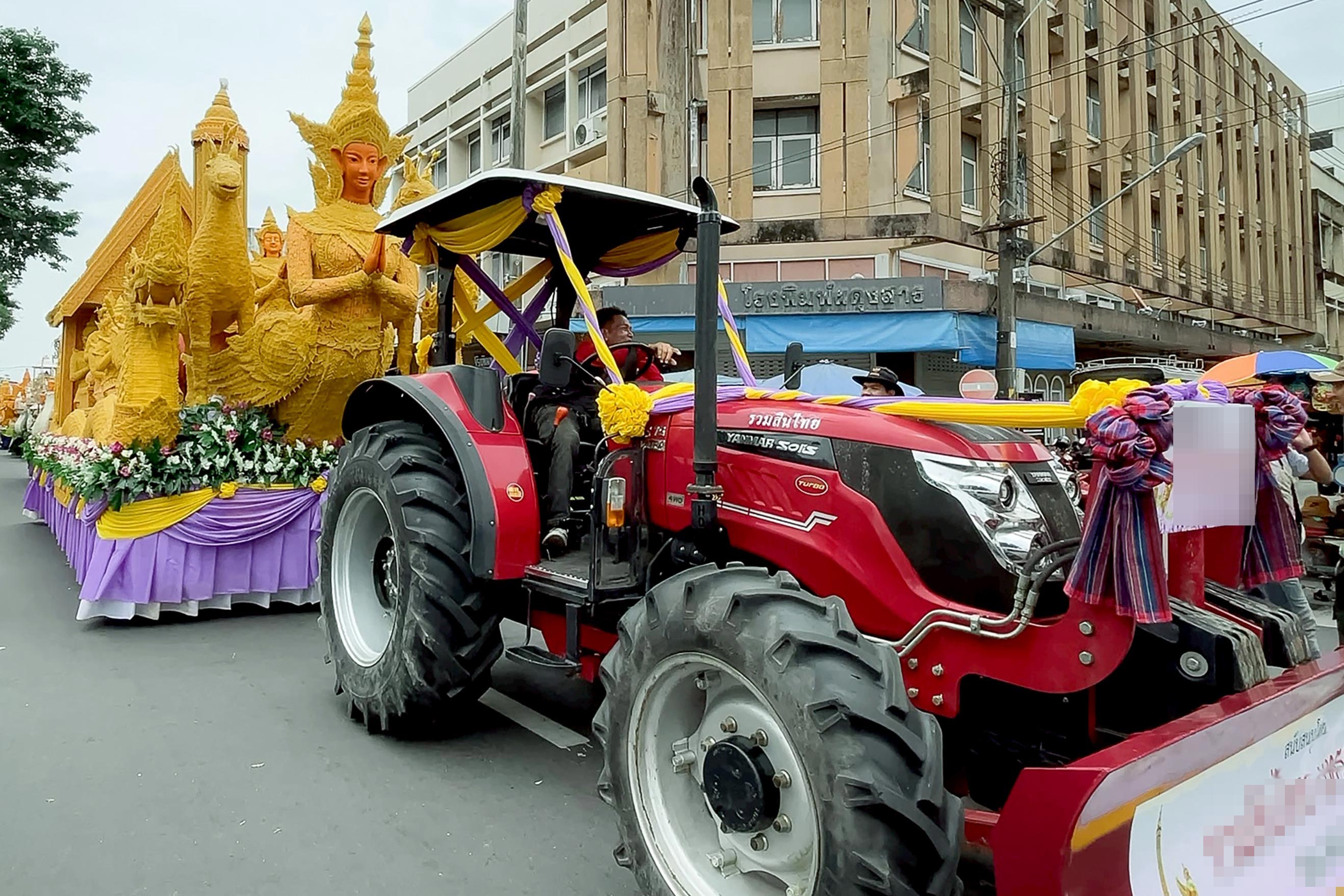 ‘ยันม่าร์’ ร่วมสืบสานประเพณีแห่เทียนพรรษา 2568 จังหวัดอุบลราชธานี