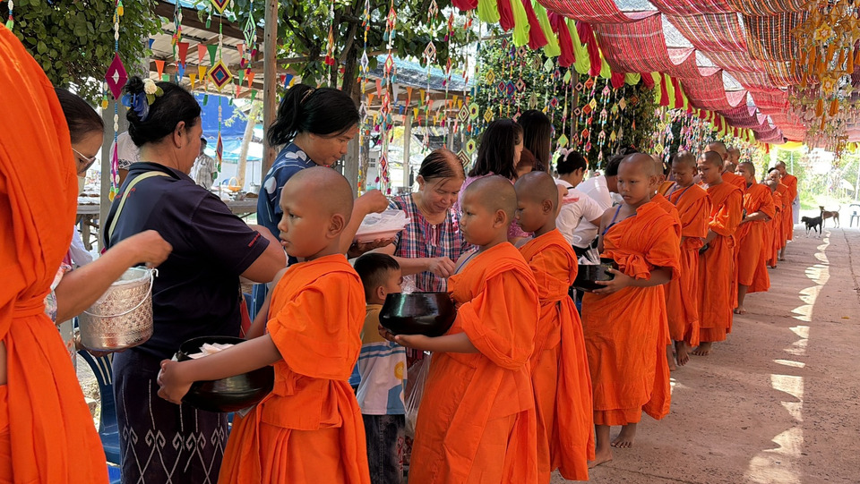 เยาวชนบุรีรัมย์นับร้อยบวชฤดูร้อน ขัดเกลาจิตใจ–ป้องกันภัยก่อนสงกรานต์ 