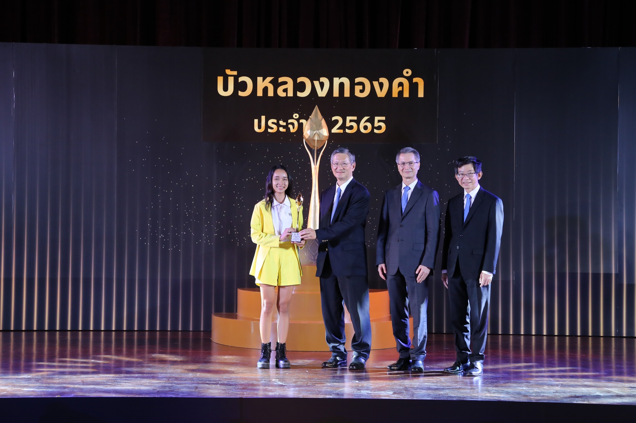 เด็กม.กรุงเทพครีเอทหนังสั้นโดนใจคว้า 4 รางวัลสุดปัง