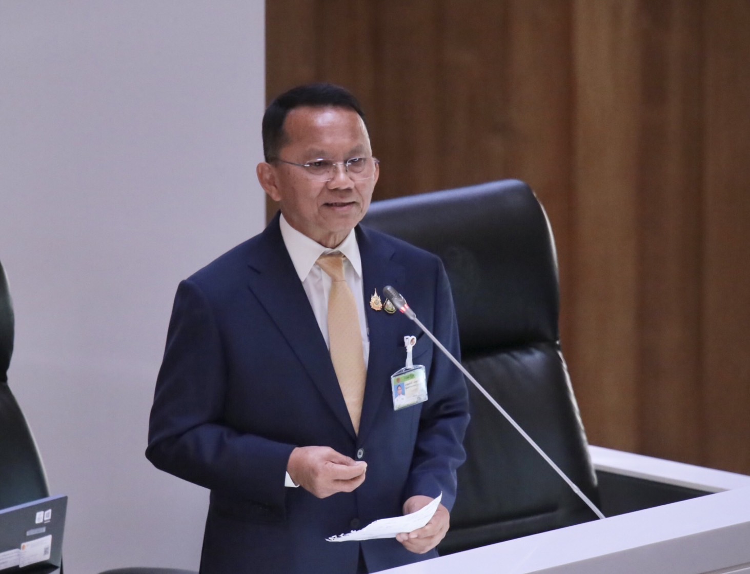 “สมศักดิ์” แจงยันยึดทรัพย์ตัดวงจรยาเสพติดเป็นทางที่ถูกต้อง จ่อตั้งกองทุน อสม.เป็นเครือข่ายแจ้งเบาะแส 