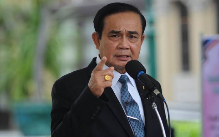 "บิ๊กตู่" เล็งเชิญตระกูล "เจียรวนนท์-ล่ำซำ-โสภณพนิช-หวั่งหลี" ช่วย "รบ." ไร้ตระกูล "ชินวัตร" เหตุติดเงื่อนไข กม.
