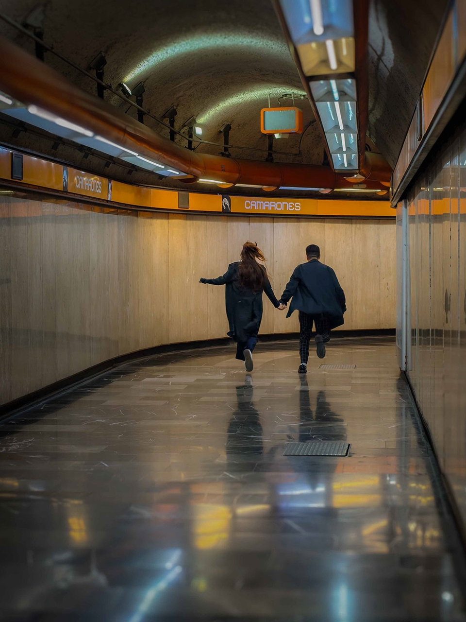 รางวัลตามหมวดหมู่, &ldquo;Metro Moment&rdquo; โดย Karla Pital&uacute;a Rend&oacute;n, OPPO Find X8 Pro