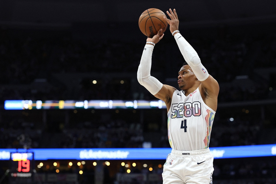 "เวสต์บรู้ก" เซ็นฟรีซบ "แซคราเมนโต คิงส์" ลุยซีซั่นที่ 18 ในอาชีพ NBA!