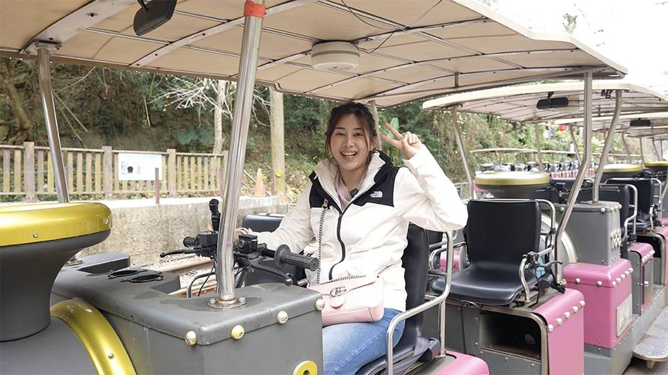 &ldquo;Natcha NCS&rdquo; ปั่นจักรยานบนรางรถไฟสายเก่าซานเซี่ยน (Old Mountain Line Rail Bike) ที่เหมียวลี่