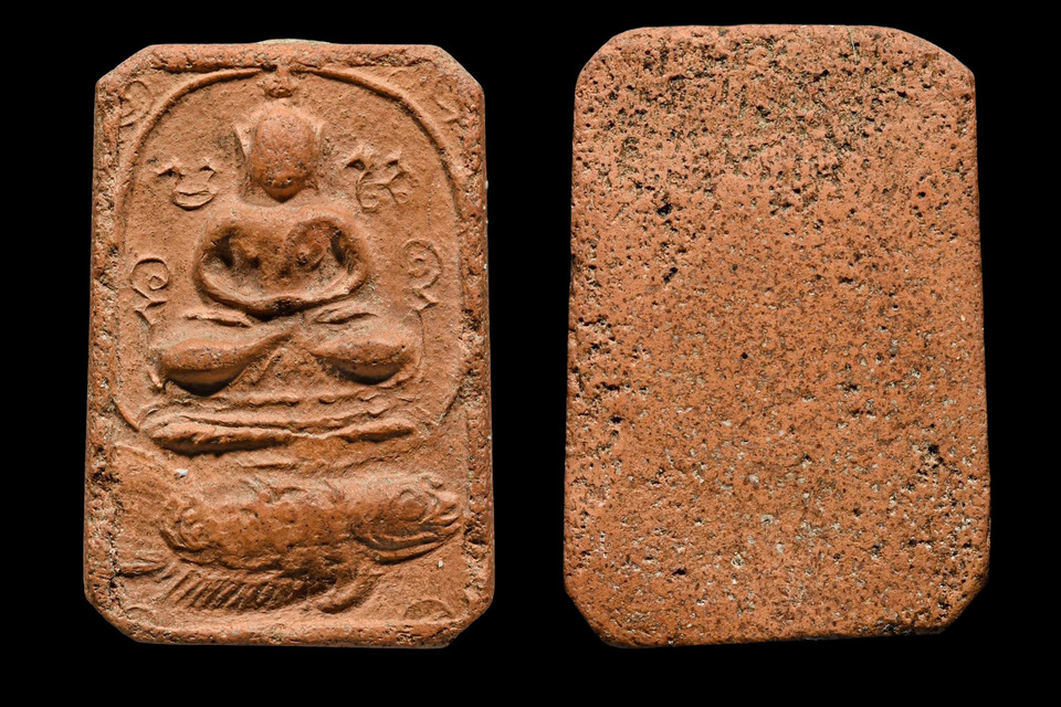 พระหลวงพ่อปาน พิมพ์ทรงปลาจีน