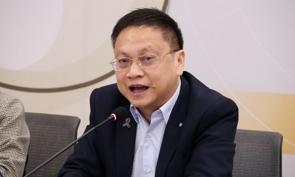 รศ.ดร.สัญลักข์ ปัญวัฒนลิขิต คณะนิติศาสตร์ มหาวิทยาลัยศรีปทุม