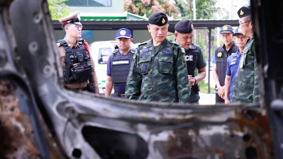 Photo: siamrath.co.th Southern Thailand Unrest: Fourth Army Commander Inspects Bacho and Denies Chopper Shooting Rumors