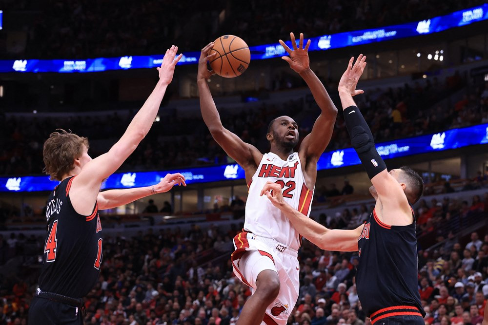 "แอนดรูว์ วิกกิ้นส์" แฮปปี้ชีวิตใหม่กับครอบครัวที่ไมอามี หวังฟอร์มพุ่งกับ "ฮีต" ซีซั่นนี้