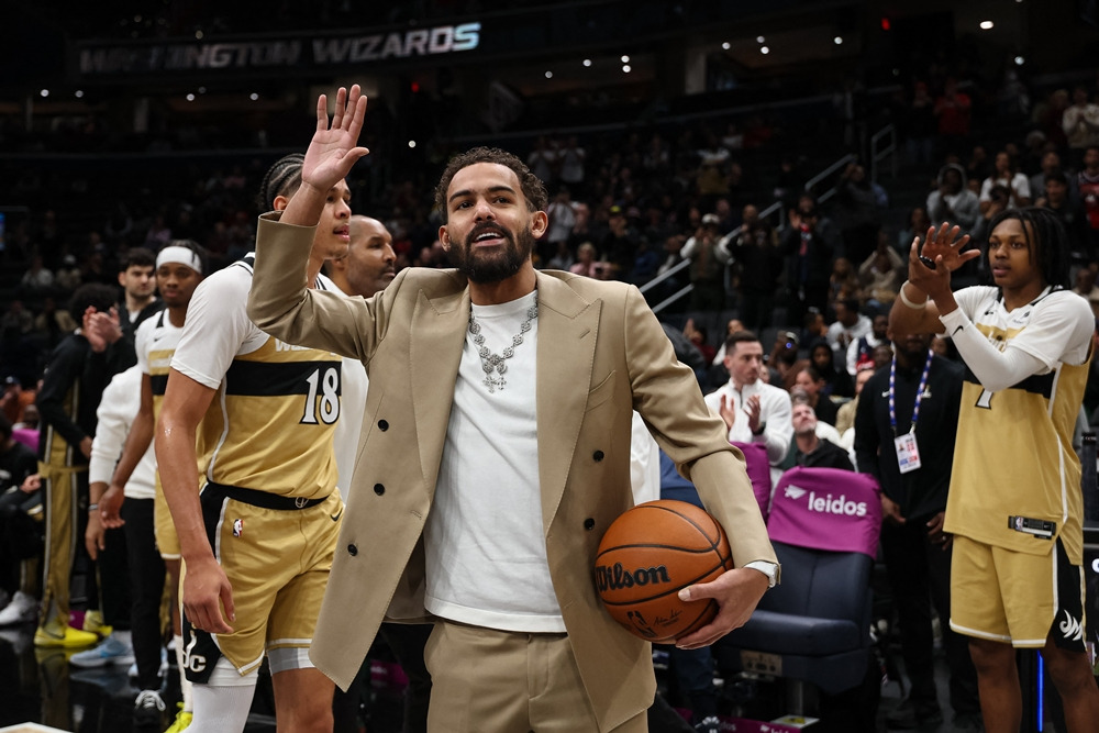 แฟนวิเซิร์ดส์ต้องรอ! "เทร ยัง" เจ็บต่อเนื่อง เลื่อนเดบิวต์ทีมใหม่หลังออลสตาร์เบรก