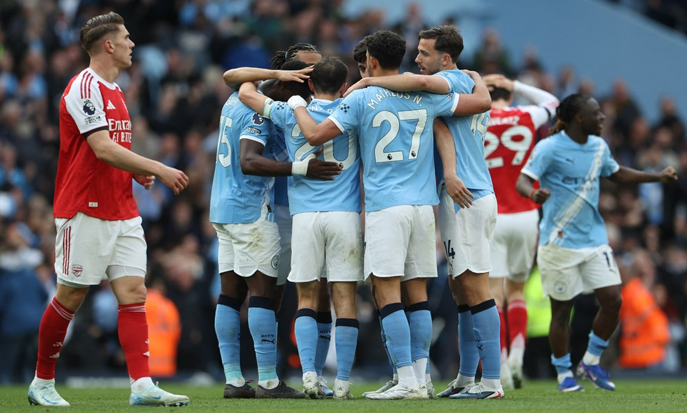 "เรือใบ" พลิกแซง "ปืนใหญ่" 2-1 “ลิเวอร์พูล”บุกเชือดนิ่มศึกเมอร์ซีย์ไซด์! “วิลล่า” ยิงกระจาย 4 ลูก สรุปผลการแข่งขันฟุตบอลศึก พรีเมียร์ลีก