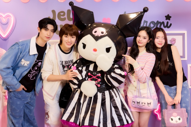 โทมัส-ธีร์ทัศน์  ก้อง-ก้องภพ และ  แอลลี่-อชิรญา เชอแตม-ณมน