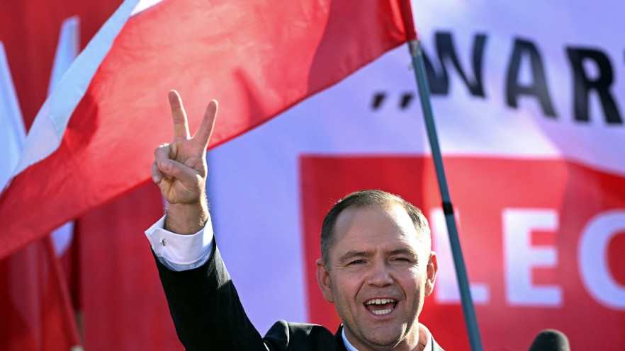 นายคารอล นาฟรอซกี (Photo : AFP)
