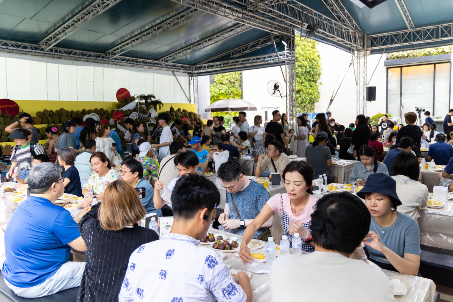 บุฟเฟต์ทุเรียนได้รับความนิยมอย่างมากจากนักท่องเที่ยว