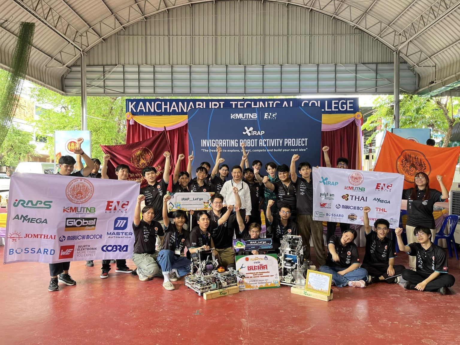 เด็ก มจพ. คว้ารางวัลชนะเลิศแข่งขันหุ่นยนต์ THAILAND ABU ROBOCON