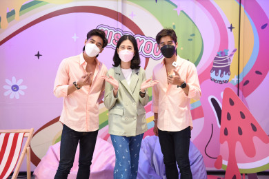 อมรพรรณ เมธาทรงสถิตย์ ผู้บริหารศูนย์การค้า เดอะ มาร์เก็ต แบงคอก และเดอะแฝด โป้ง ปั้น
