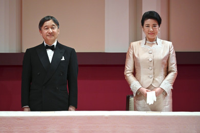สมเด็จพระจักรพรรดินารุฮิโตะ พร้อมด้วยสมเด็จพระจักรพรรดินีมาซาโกะ แห่งญี่ปุ่น (Photo : AFP)